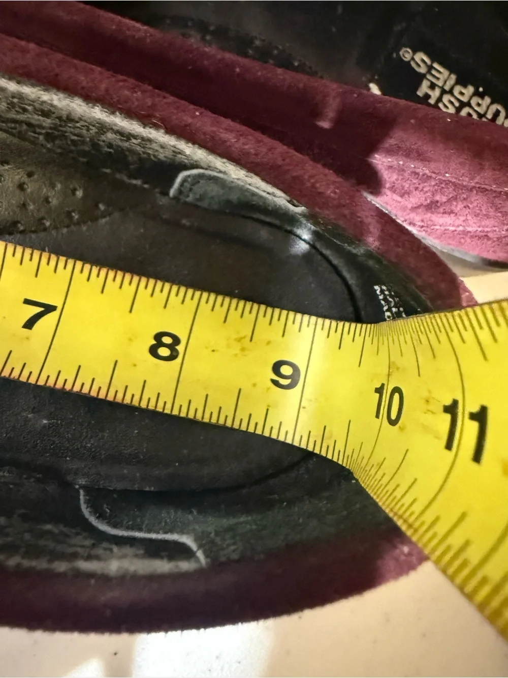 Hush Puppies Burgundy Suede Buckle Loafers Comfort Curve Slip On Shoes Sz 8.5